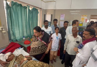 संत ज्ञानेश्वर महाराज पालखी सोहळ्यात  अपघात तीन वारकरी महिला ठार तर आठ जण जखमी  उपमुख्यमंत्री सुनेत्रा पवार यांनी घेतली जखमींची भेट